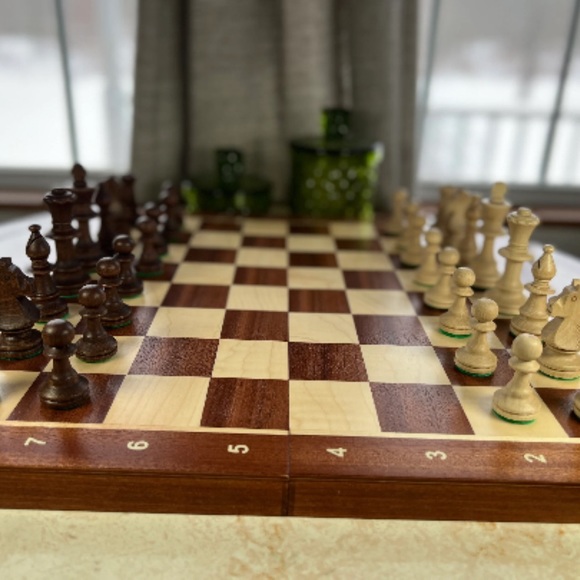 19inch Tournament Ready Staunton Wooden Travel Folding Chess Set with Storage